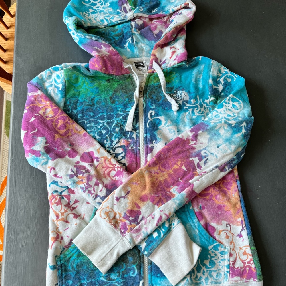 Women’s North Face Zip-up Hoodie